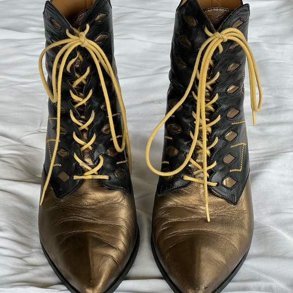 FLUEVOG BRONZE 9 DELIVERANCE BRIT MAJESTIC BOOTS - Picture 6 of 12